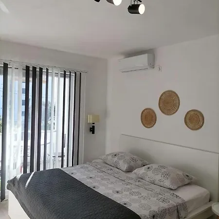 Fuzu Apartment