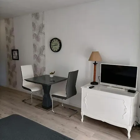 Fuzu Apartment